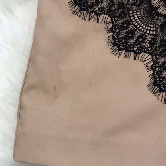 Black and Tan lace Bebe dress - Picture 3 of 5